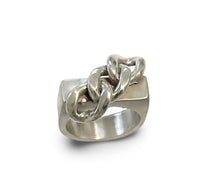 Load image into Gallery viewer, Block and Chain Friendship Ring