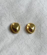 Load and play video in Gallery viewer, Boulder Earrings
